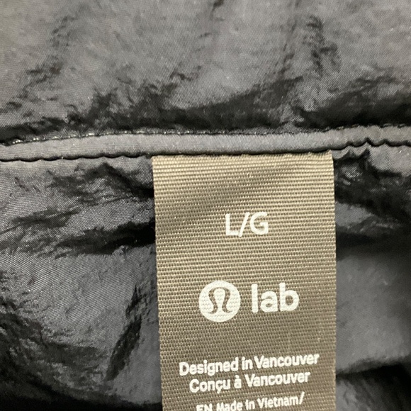 LULULEMON NAVY BLUE OVERSIZED PUFFER LAB COAT - Picture 5 of 5